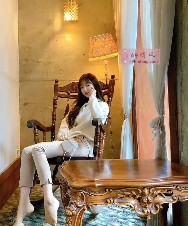 清纯大奶妹兼职 - 江西-南昌 楼凤实拍第4张