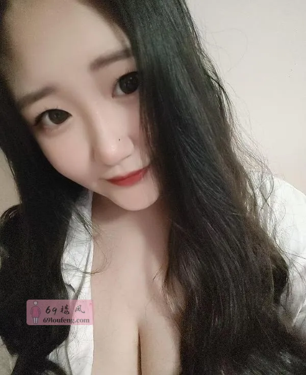 龙华巨乳小倩 - 广东-深圳 楼凤实拍第1张