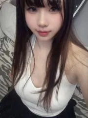 罗湖巨臀骚琳 真实工作室环境 (地点：广东 - 深圳)