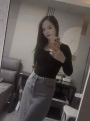 【独家】江苏 - 无锡 老师 梁溪服务风骚妹子 内部实拍