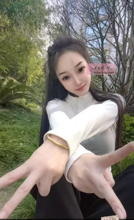 性感制服小璐 - 浙江-杭州 楼凤实拍第4张