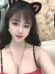 广东 - 深圳 附近最火老师 高颜瑜伽老师希希 照片墙