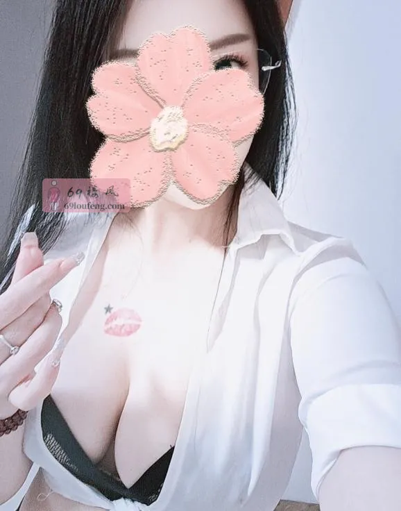 潭村巨乳气质少妇 - 广东-广州 楼凤实拍第3张