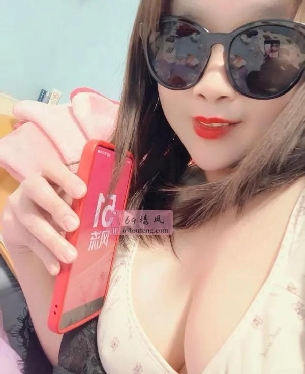 大胸性感少妇 - 北京-丰台区 楼凤实拍第1张