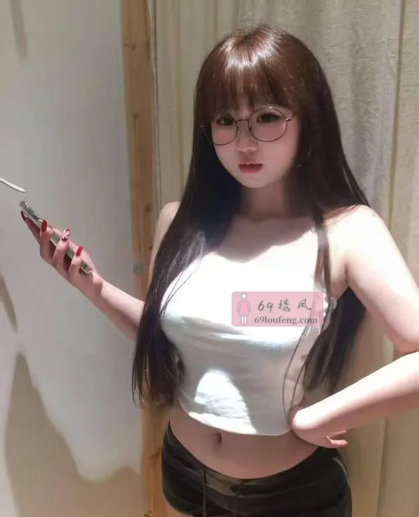 反差骚感眼镜妹 - 浙江-杭州 楼凤实拍第2张