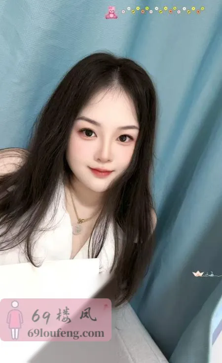 成华区眼镜小妹 - 四川-成都 楼凤实拍第2张