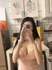 点击查看 江西 - 南昌 西湖区大奶妹婷婷 更多实拍详情