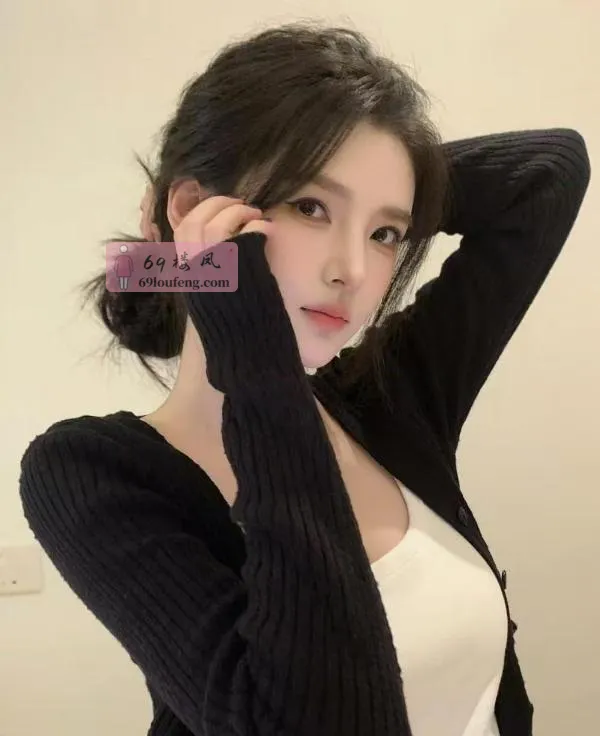 冷白皮大胸长腿美女 - 江苏-南京 楼凤实拍第4张