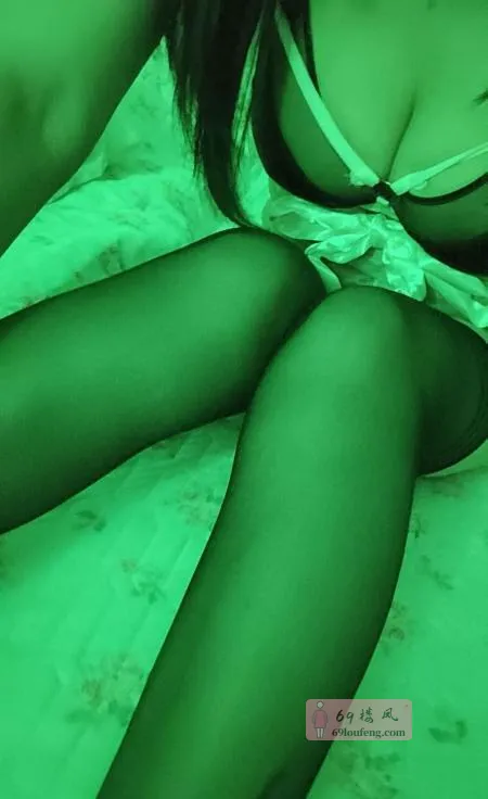 肉感大屁股美女 - 湖南-长沙 楼凤实拍第3张
