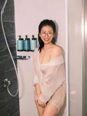 上海 - 闵行区 资深老司机分享：巨乳肥臀卡戴珊骚话多 现场图