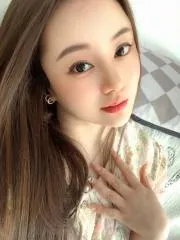 河南 - 郑州 宅男福利推荐：金水区大波少妇菲菲 实景
