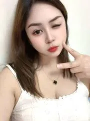 普陀少妇小梦 真实工作室环境 (地点：上海 - 普陀区)