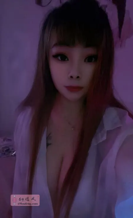武汉巨乳坦克女 - 湖北-武汉 楼凤实拍第2张