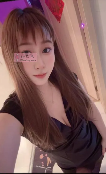 大胸小姐姐 - 江苏-无锡 楼凤实拍第2张