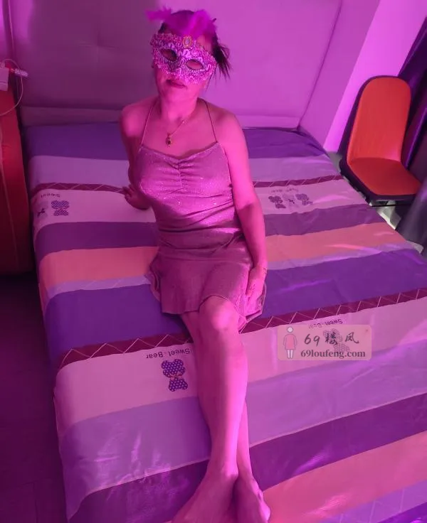 齐鲁泄火大白莲 - 山东-济南 楼凤实拍第1张
