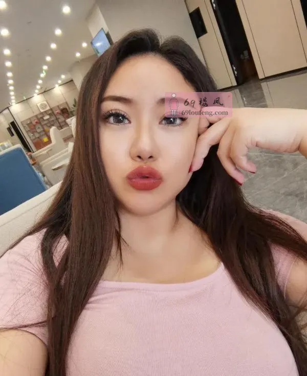 巨乳少妇莹莹 - 四川-成都 楼凤实拍第3张