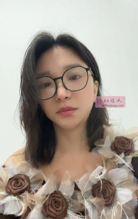 上城眼镜少妇小画 - 浙江-杭州 楼凤实拍第2张