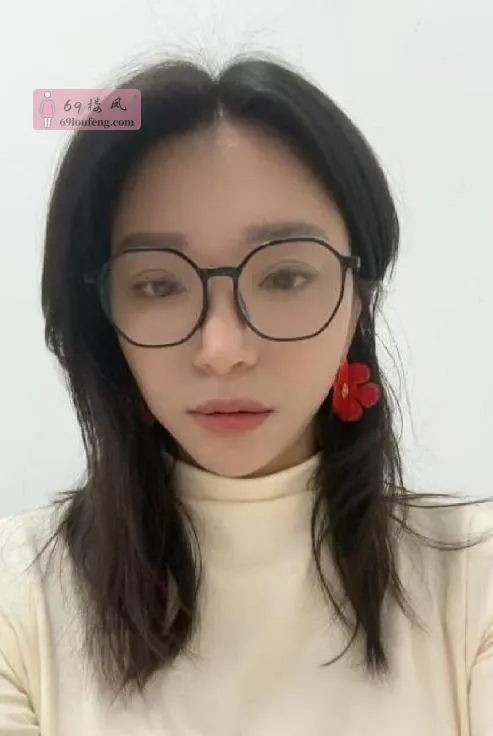 上城眼镜少妇小画 - 浙江-杭州 楼凤实拍第3张