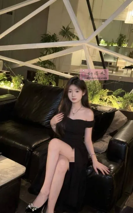 粉嫩颜值女友系老师 - 广东-深圳 楼凤实拍第2张
