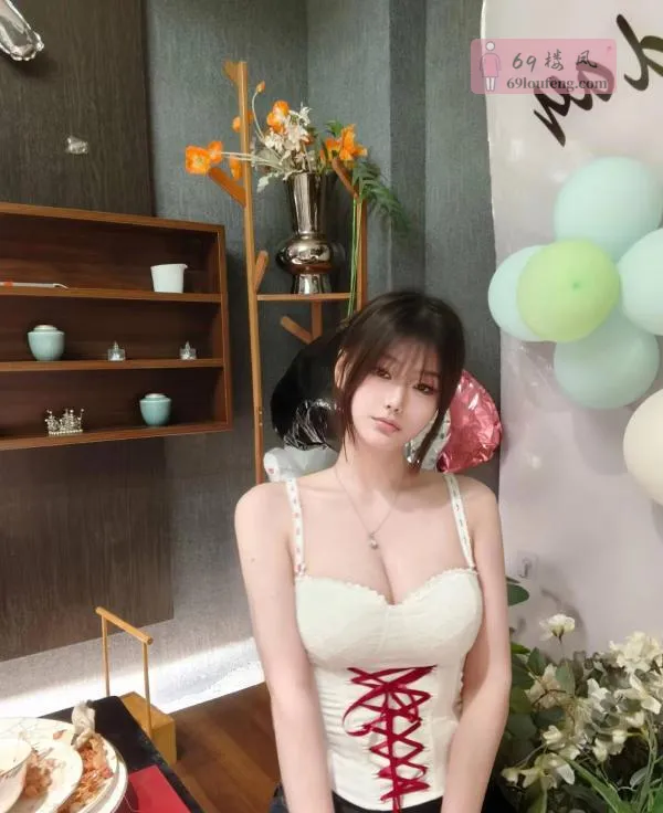 性感美乳小希 - 广东-广州 楼凤实拍第3张