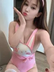 【四川 - 成都】武侯天然巨乳梓潼老师 最新实拍图片
