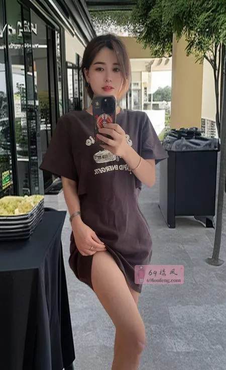 钟楼长腿颜值小姐姐 - 江苏-常州 楼凤实拍第3张