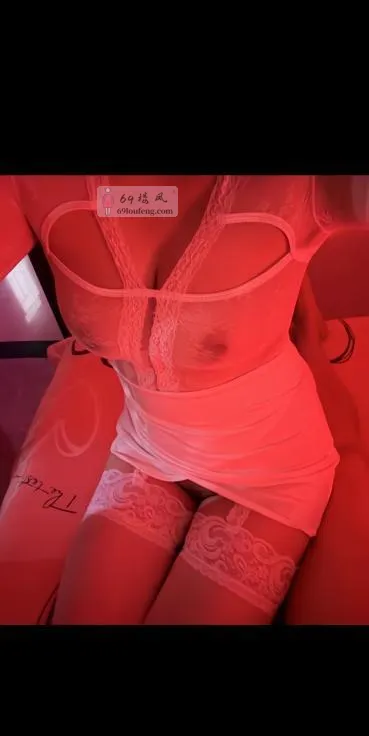 徐东美乳骚妇媚娘 - 湖北-武汉 楼凤实拍第3张
