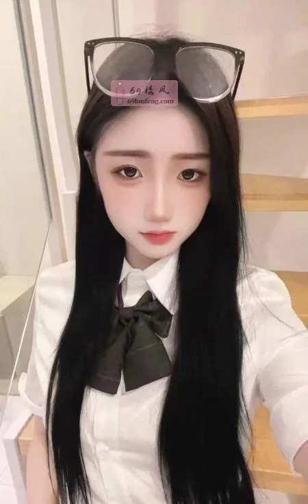 19岁兼职小仙女 - 四川-宜宾 楼凤实拍第2张