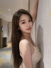 上海 - 静安区 附近最火老师 翘臀御姐超诱惑 照片墙