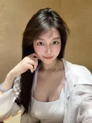 上海 - 闵行区高颜值老师兼职性感妖娆小姐姐实拍