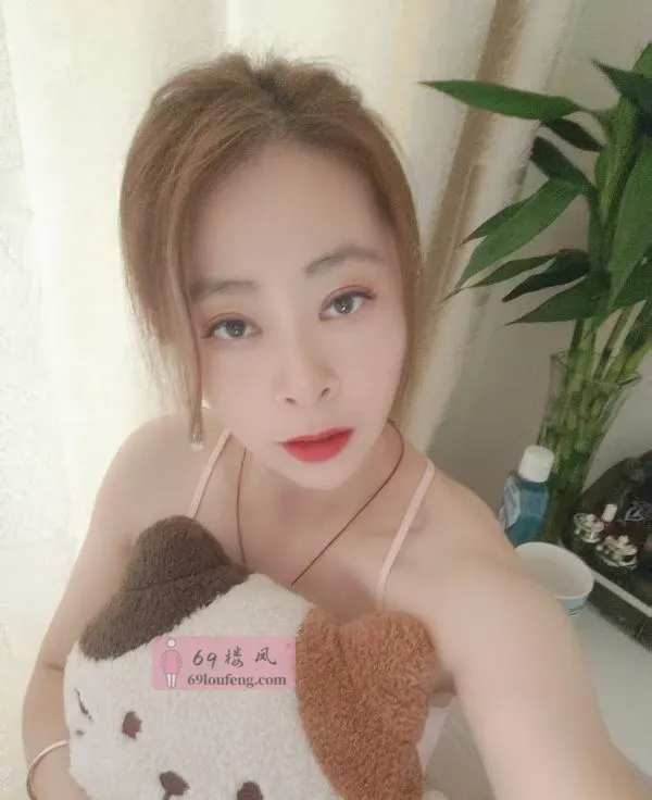 翘臀少妇晓雯 - 江苏-南京 楼凤实拍第2张