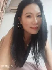 上海 - 虹口区 楼凤圈口碑推荐：虹口区四平路丝袜熟女 照片