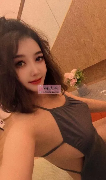 金融城漂亮美女加依娜 - 四川-成都 楼凤实拍第2张