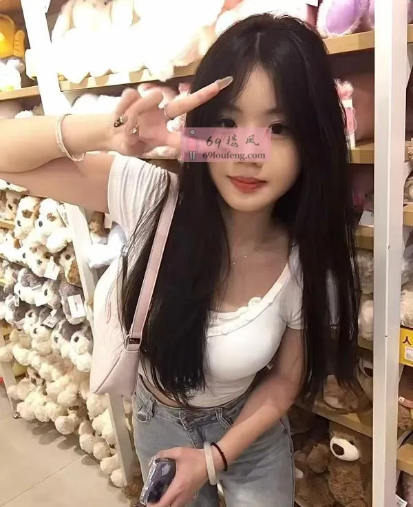 清纯闷骚七七 - 上海-闵行区 楼凤实拍第3张