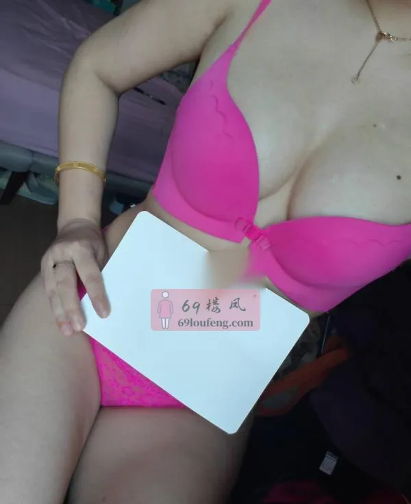 重庆身材高挑大胸美女 - 重庆-九龙坡区 楼凤实拍第1张