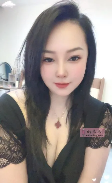 丰满美乳少妇 - 江苏-苏州 楼凤实拍第2张