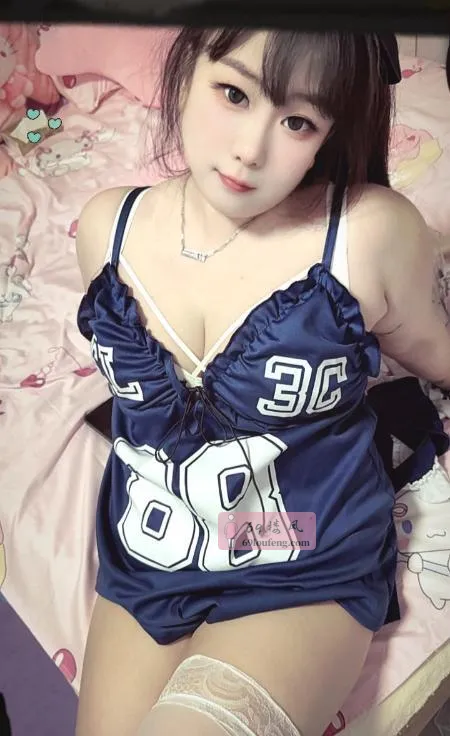 外萌内骚馒头穴 - 上海-长宁区 楼凤实拍第3张
