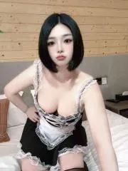 湖南 - 长沙 宅男福利推荐：雨花舌吻短发妹 实景