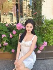 上海 - 静安区 附近最火老师 清纯颜值女友薇薇老师 照片墙