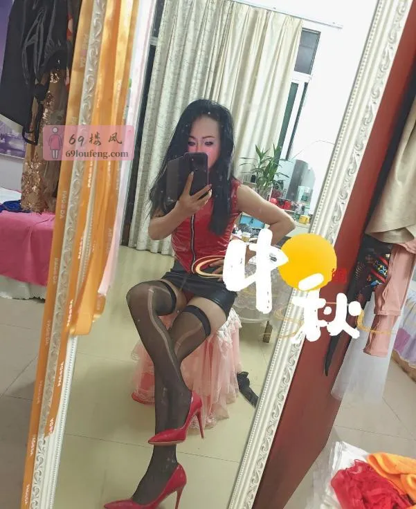 制服诱惑小骚妇 - 广东-广州 楼凤实拍第1张