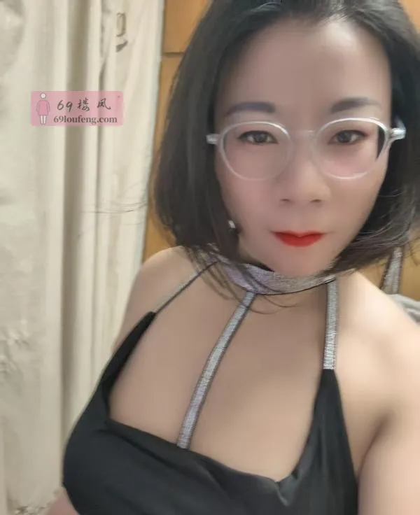 五塘骚熟女 - 江苏-南京 楼凤实拍第2张