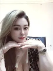 点击查看 湖南 - 长沙 东北少妇老师 更多实拍详情