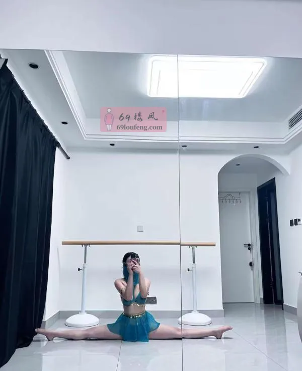 一字马舞蹈老师 - 浙江-杭州 楼凤实拍第3张