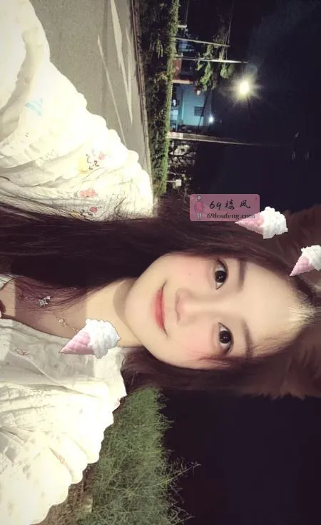 清纯反差妹 - 江苏-无锡 楼凤实拍第3张
