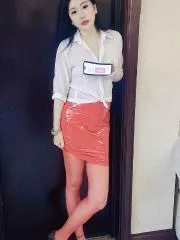 金沙滩大长腿丝袜御姐 现场拍摄照片 (山东 - 青岛)