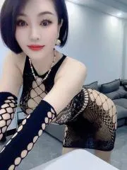 【独家】上海 - 浦东新区 老师 浦东性感温柔浪妇秀儿 内部实拍