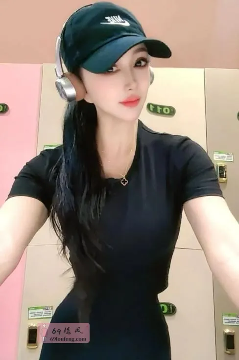 大胸翘臀娜娜 - 山西-太原 楼凤实拍第4张