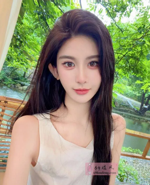 制服诱惑性感美足cc - 广东-深圳 楼凤实拍第2张