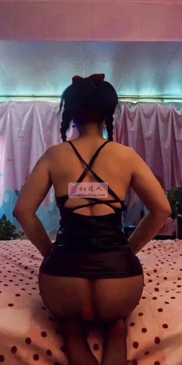 巨乳性感少妇 - 江苏-南京 楼凤实拍第2张