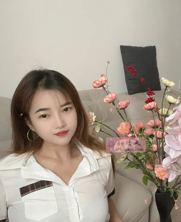 佛山性感美女少妇 - 广东-佛山 楼凤实拍第4张